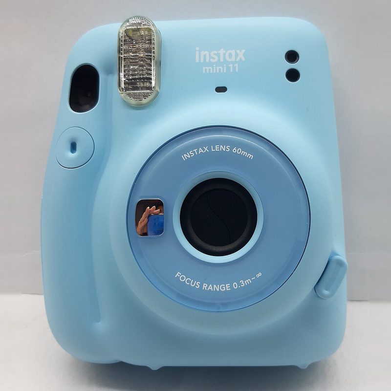 instax mini 12 “チェキ”
